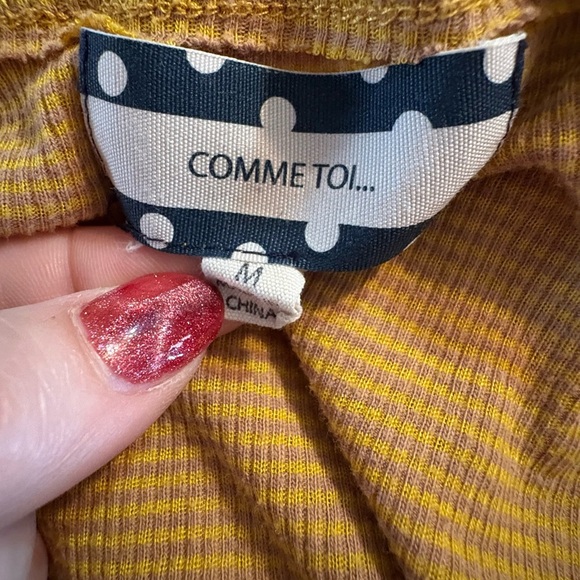 Comme Toi…gold/tan Fitted Long Sleeve Buttoned Blouse size M - Picture 9 of 11